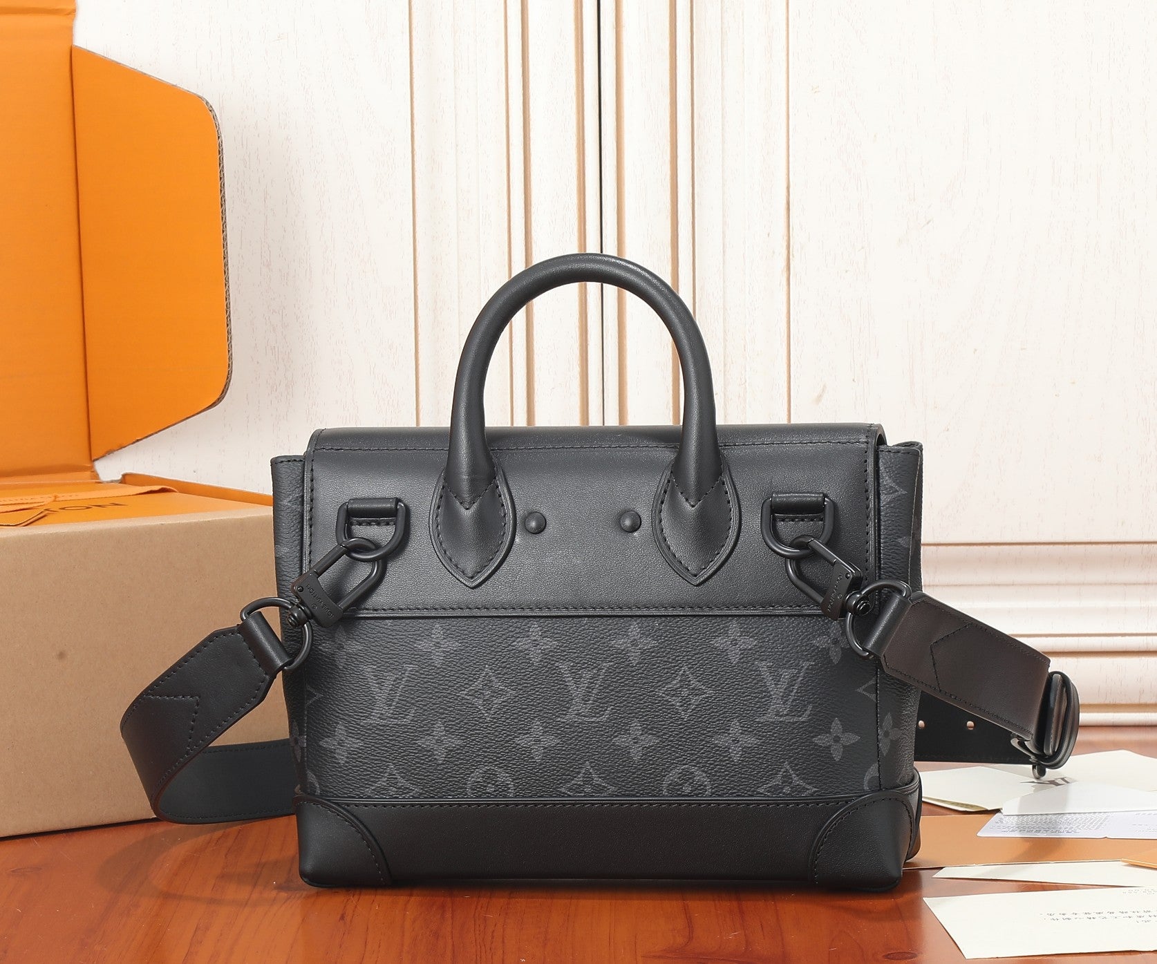 Bags Men Louis Vuitton