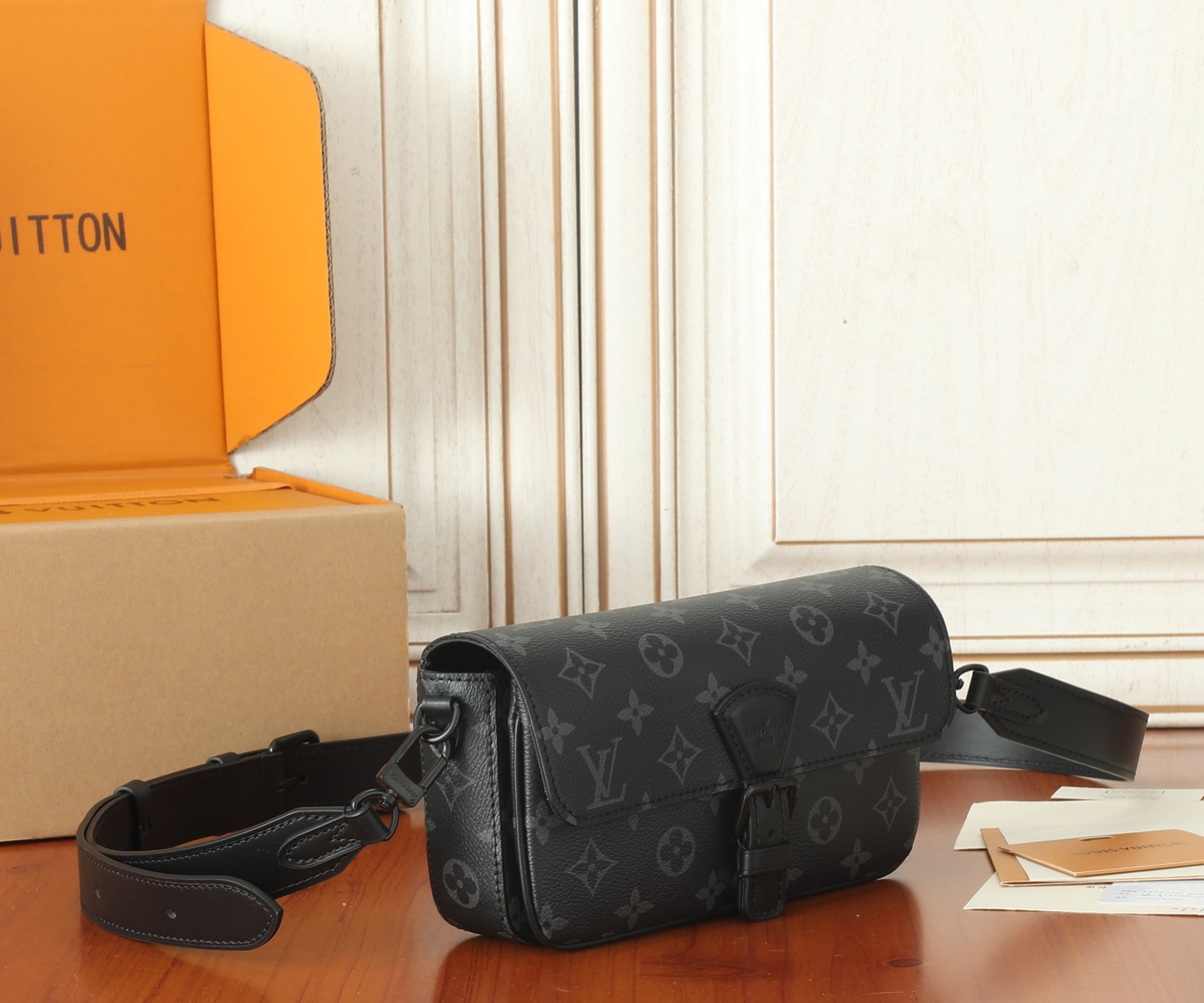 Bags Men Louis Vuitton