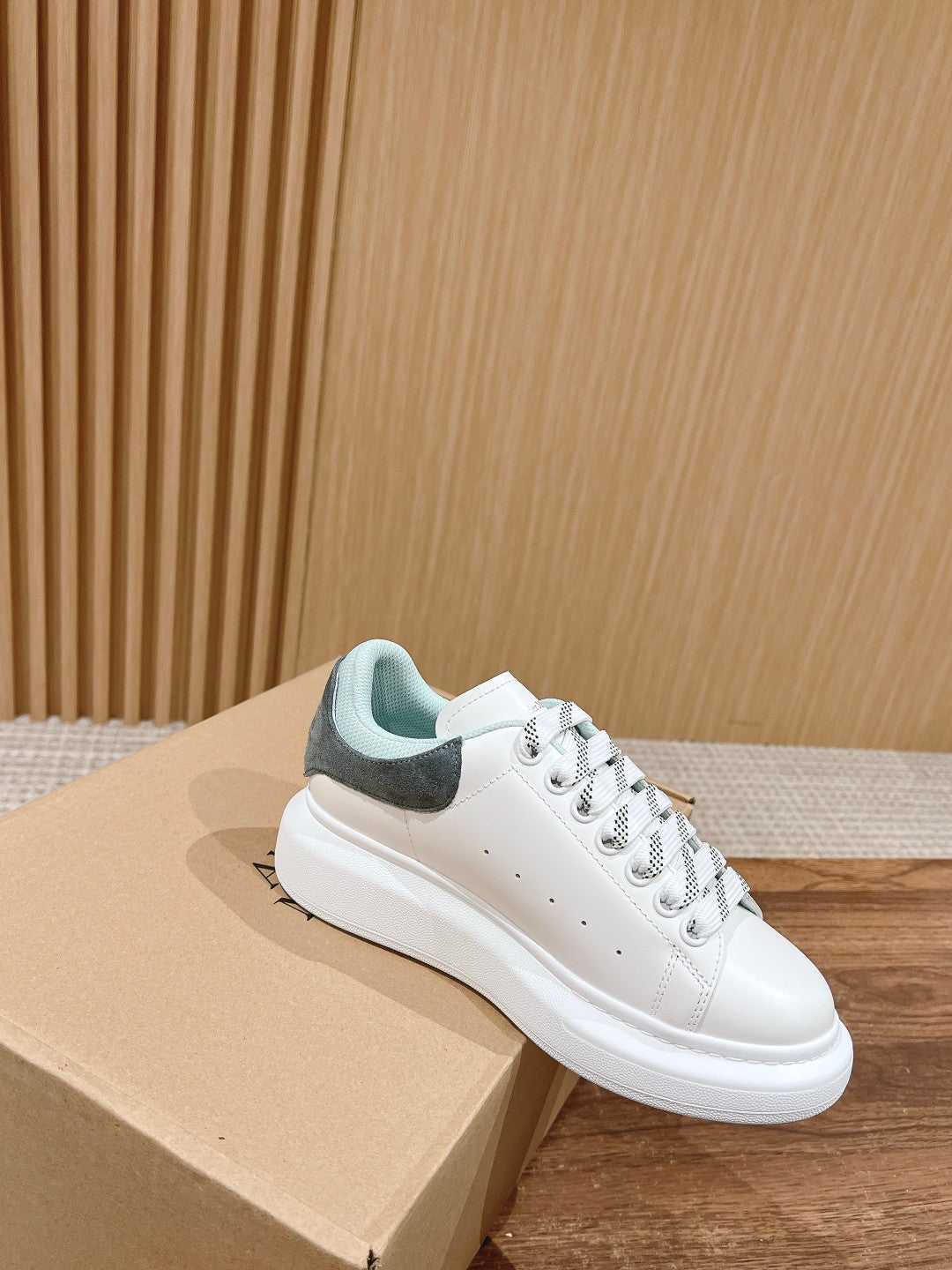 Luxury Shoes Alexander McQueen