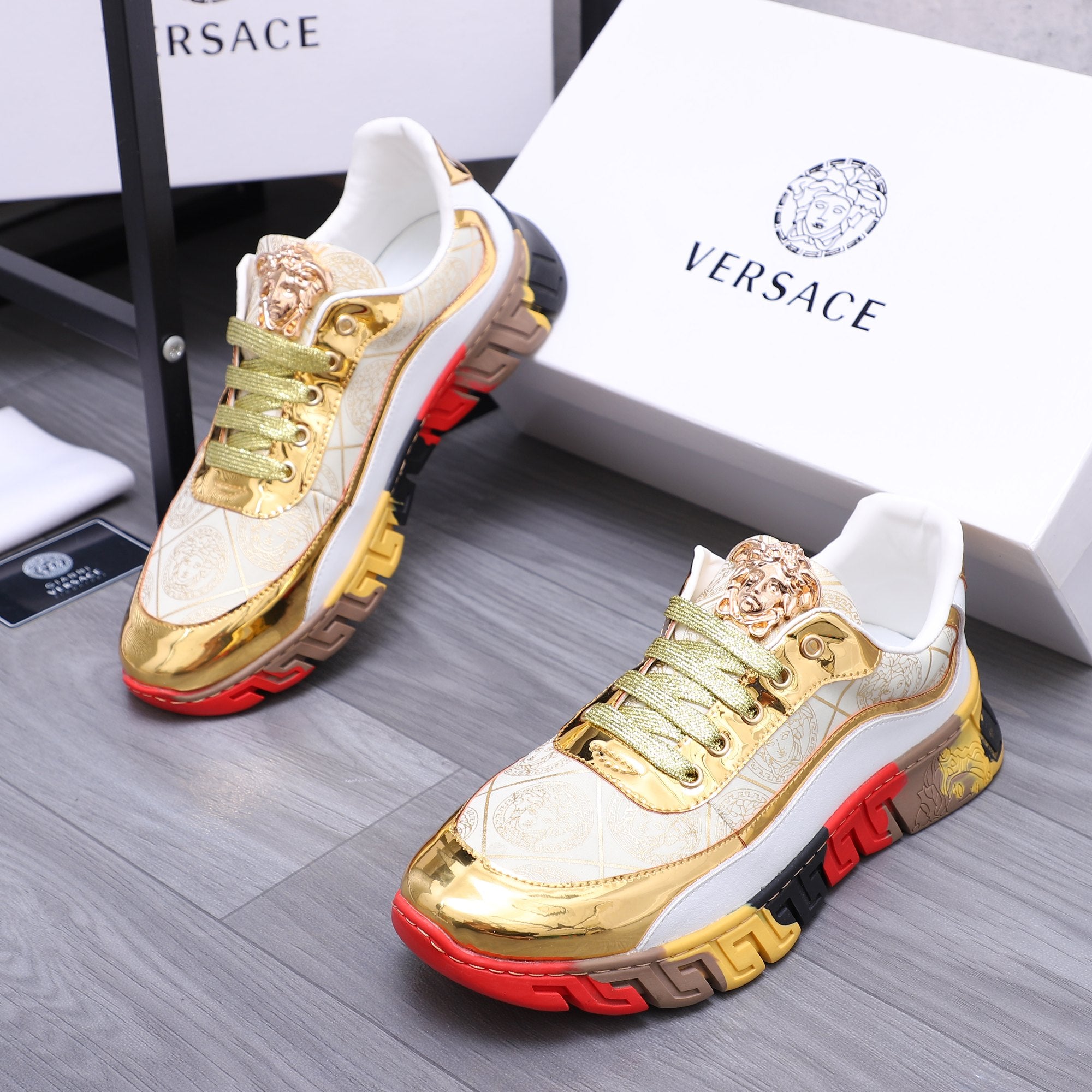 Luxury Shoes Versace