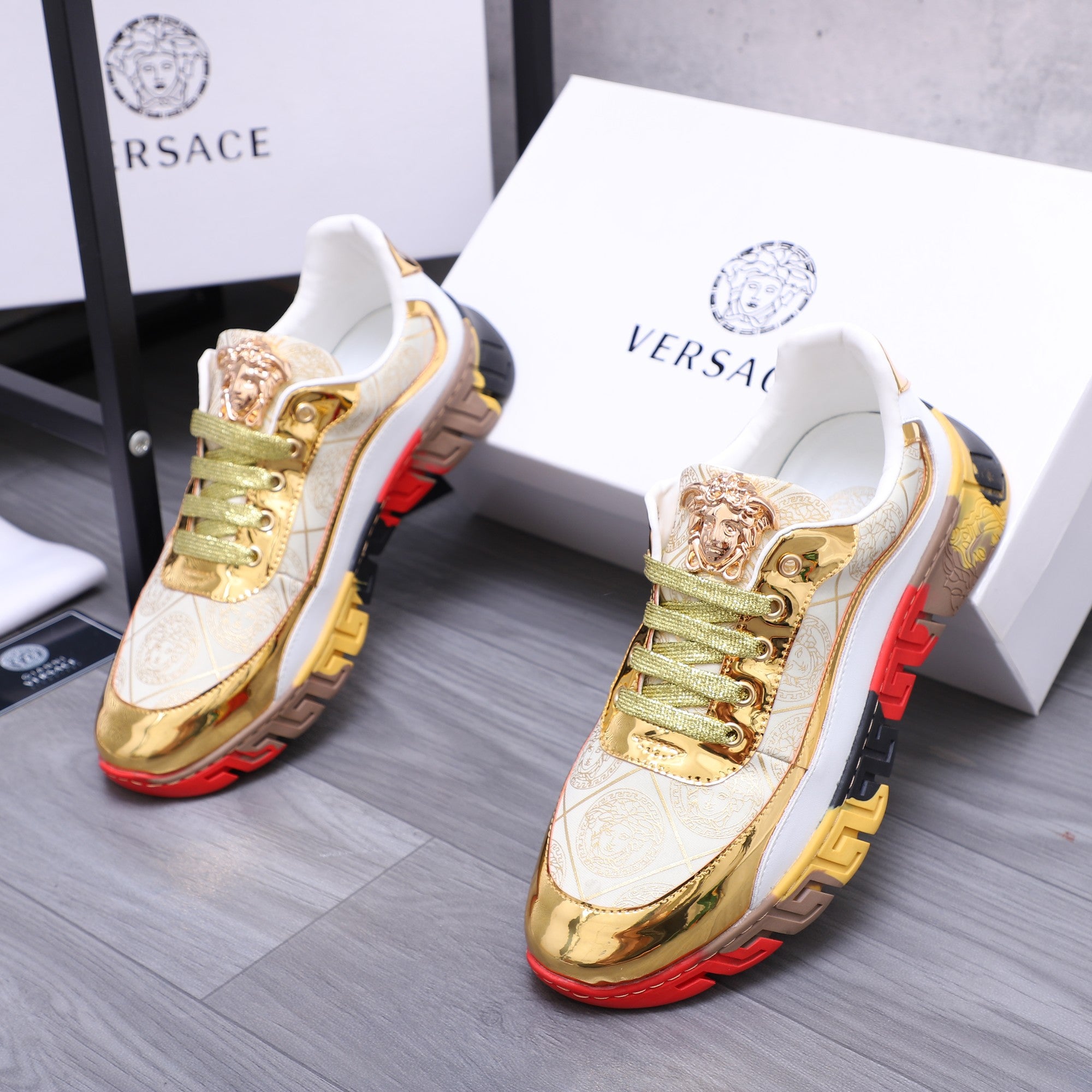 Luxury Shoes Versace