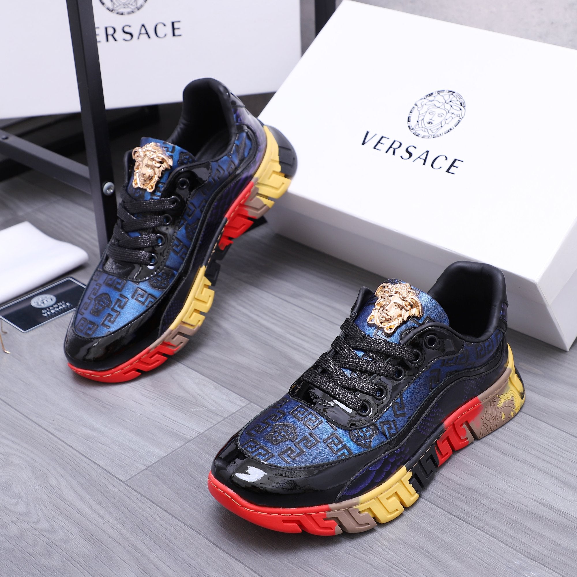 Luxury Shoes Versace