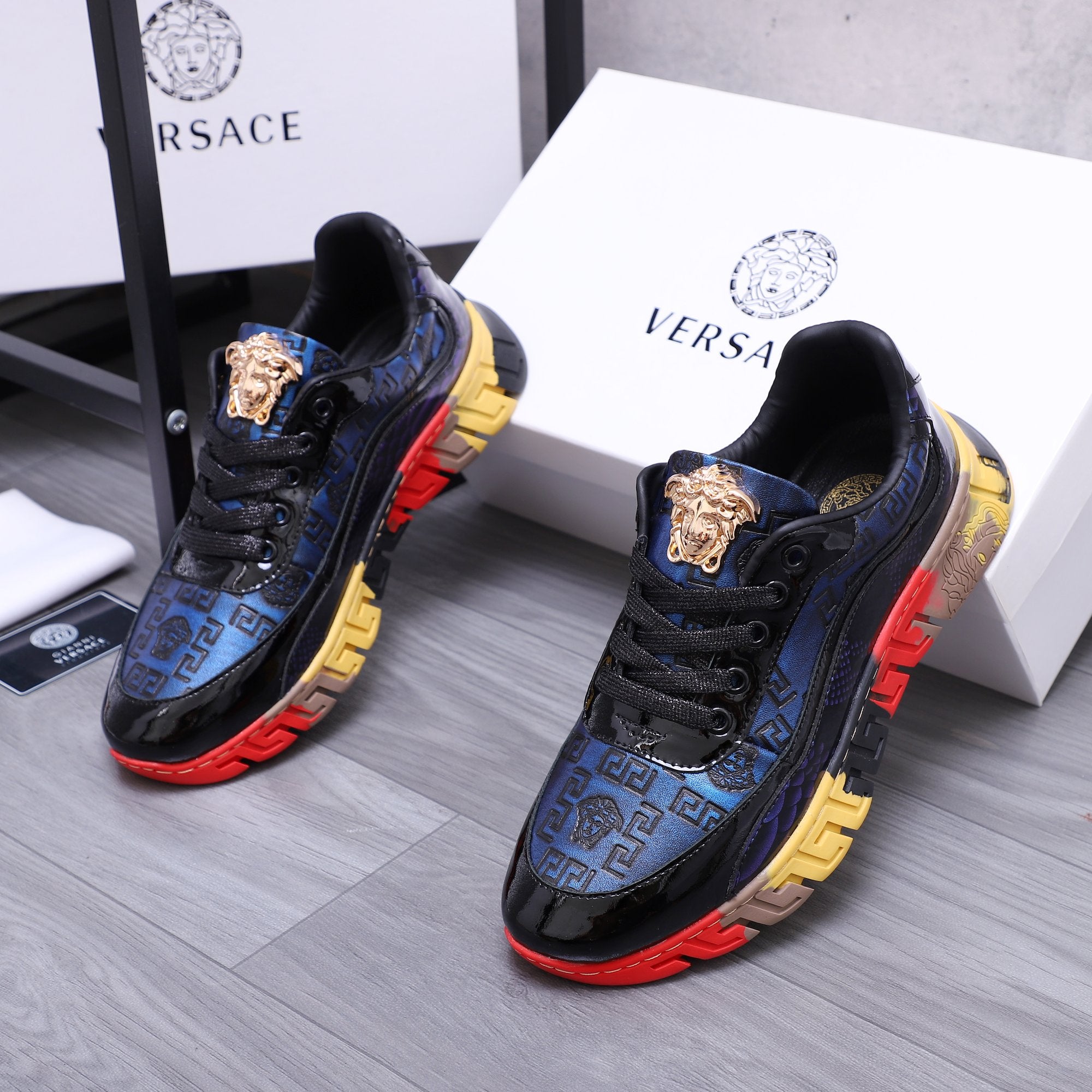 Luxury Shoes Versace