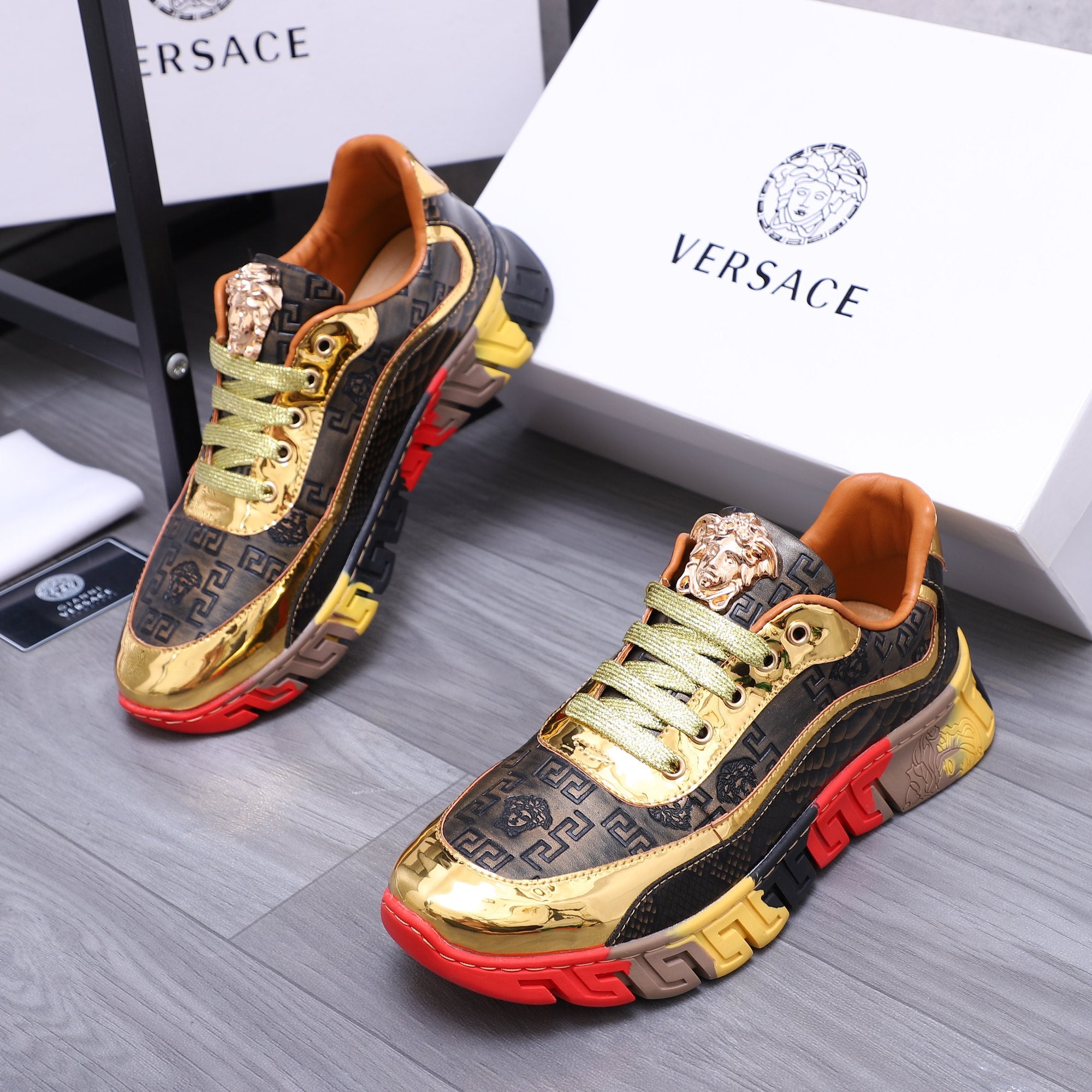 Luxury Shoes Versace