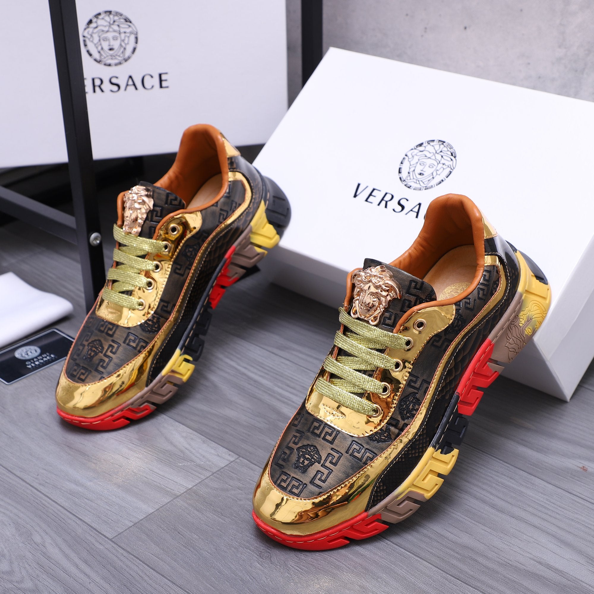 Luxury Shoes Versace