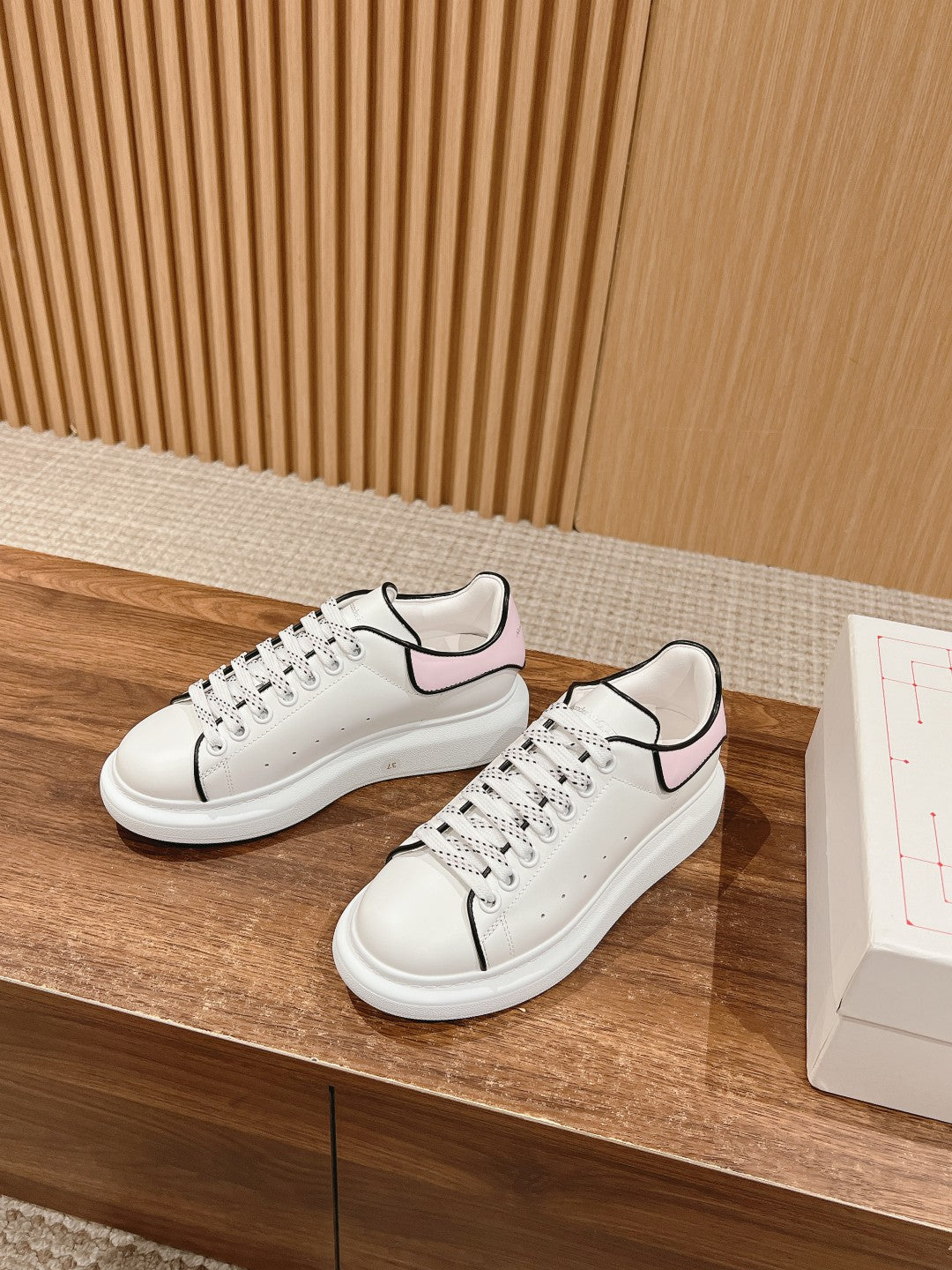 Luxury Shoes Alexander McQueen
