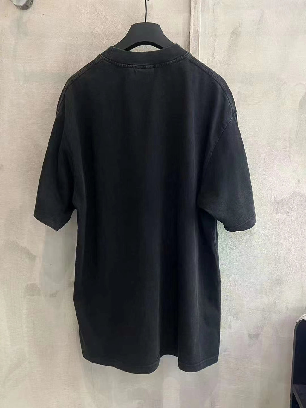 Balenciaga black T-shirt with plain back and short sleeves