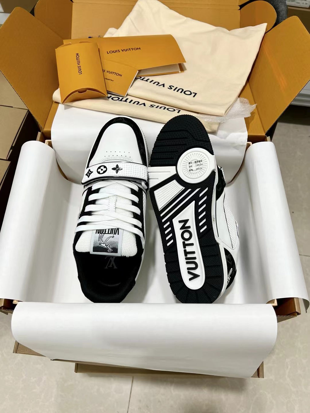 Luxury Shoes Louis Vuitton Trainer