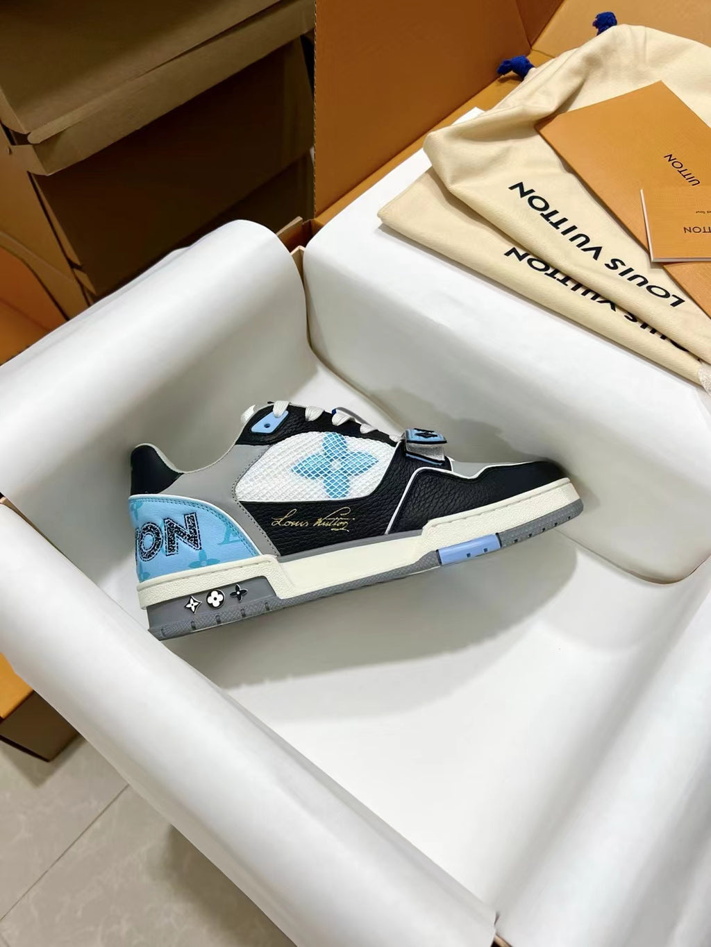 Luxury Shoes Louis Vuitton Trainer
