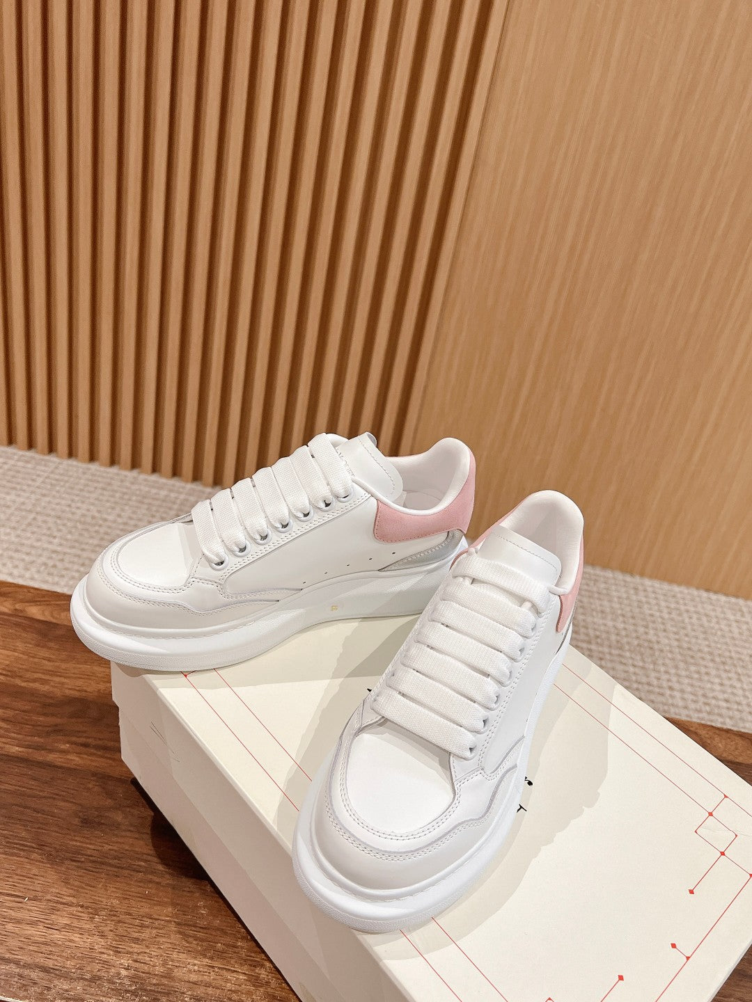 Luxury Shoes Alexander McQueen