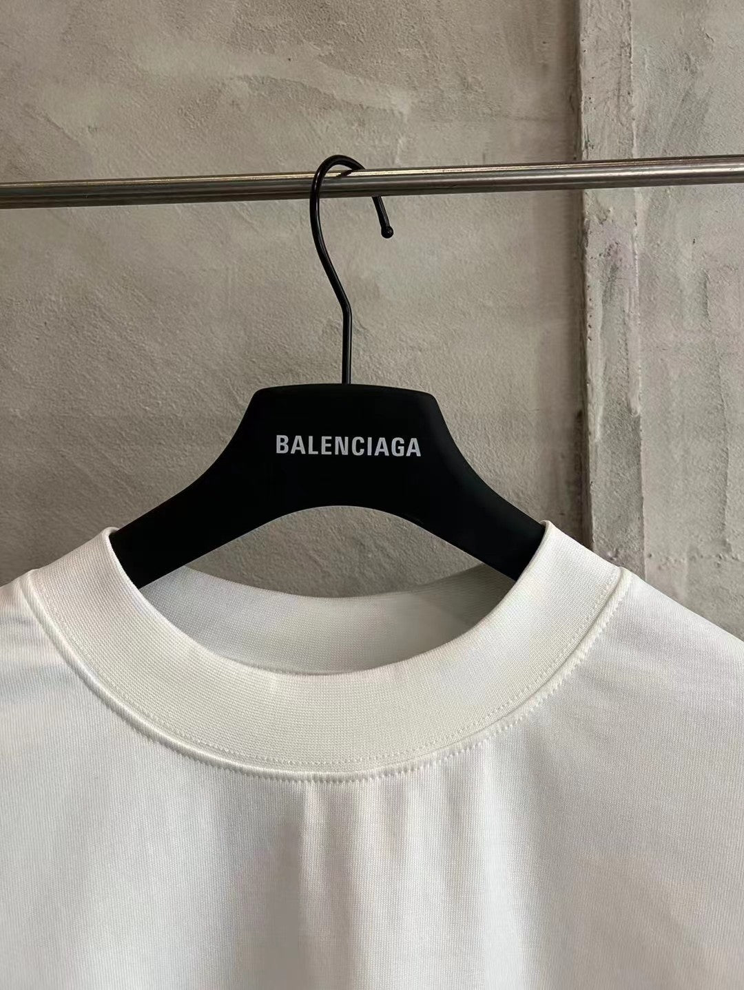 Balenciaga white crewneck short-sleeve T-shirt, plain front with ribbed collar