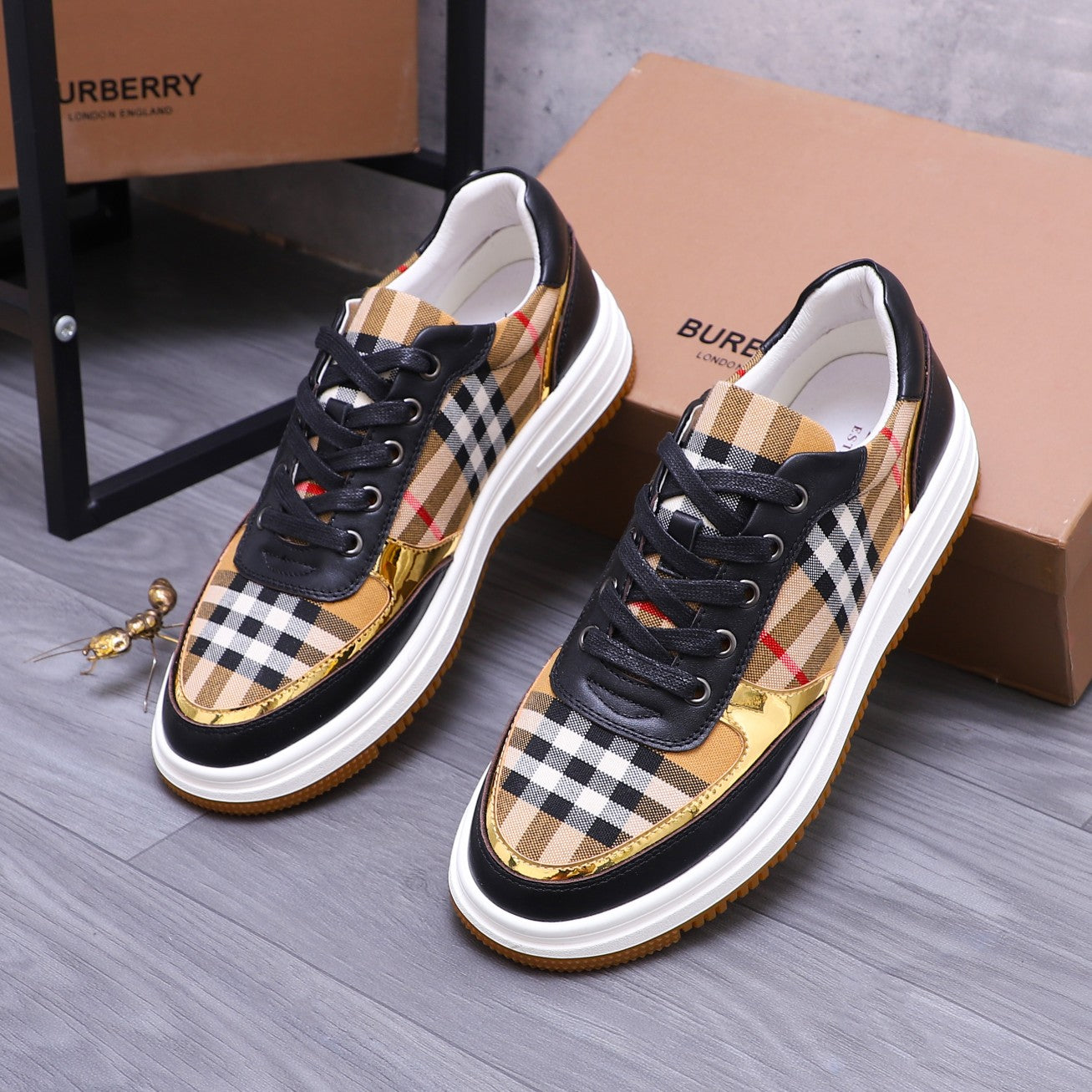 Luxury Shoes Burberry