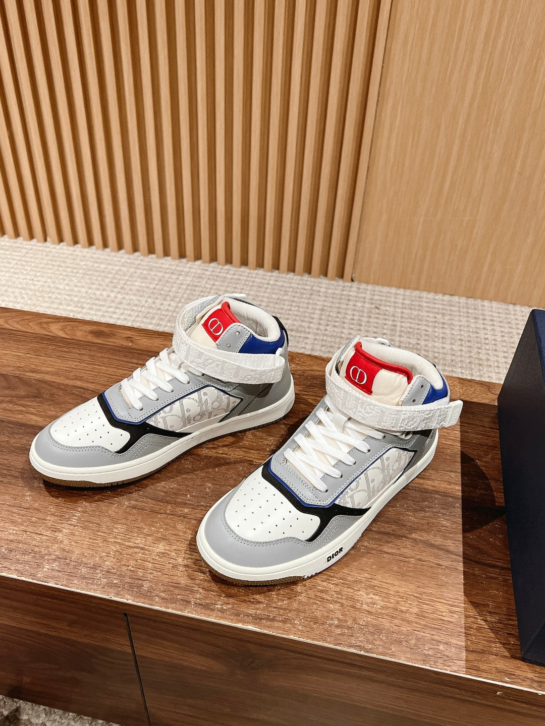 Luxury Shoes Dior Unisex