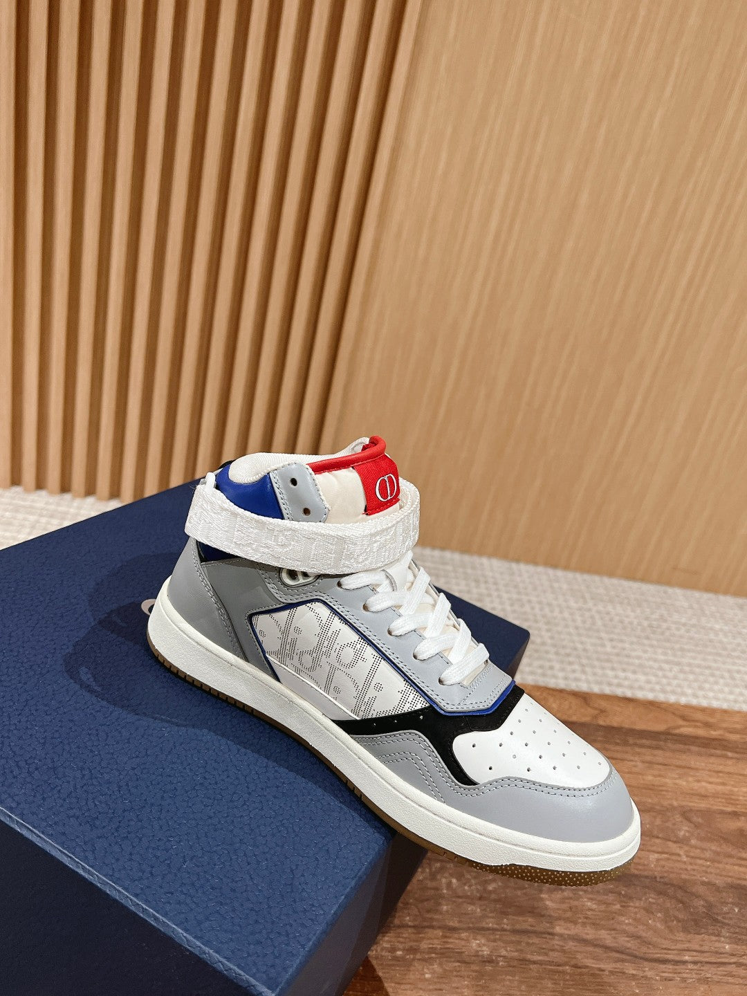Luxury Shoes Dior Unisex