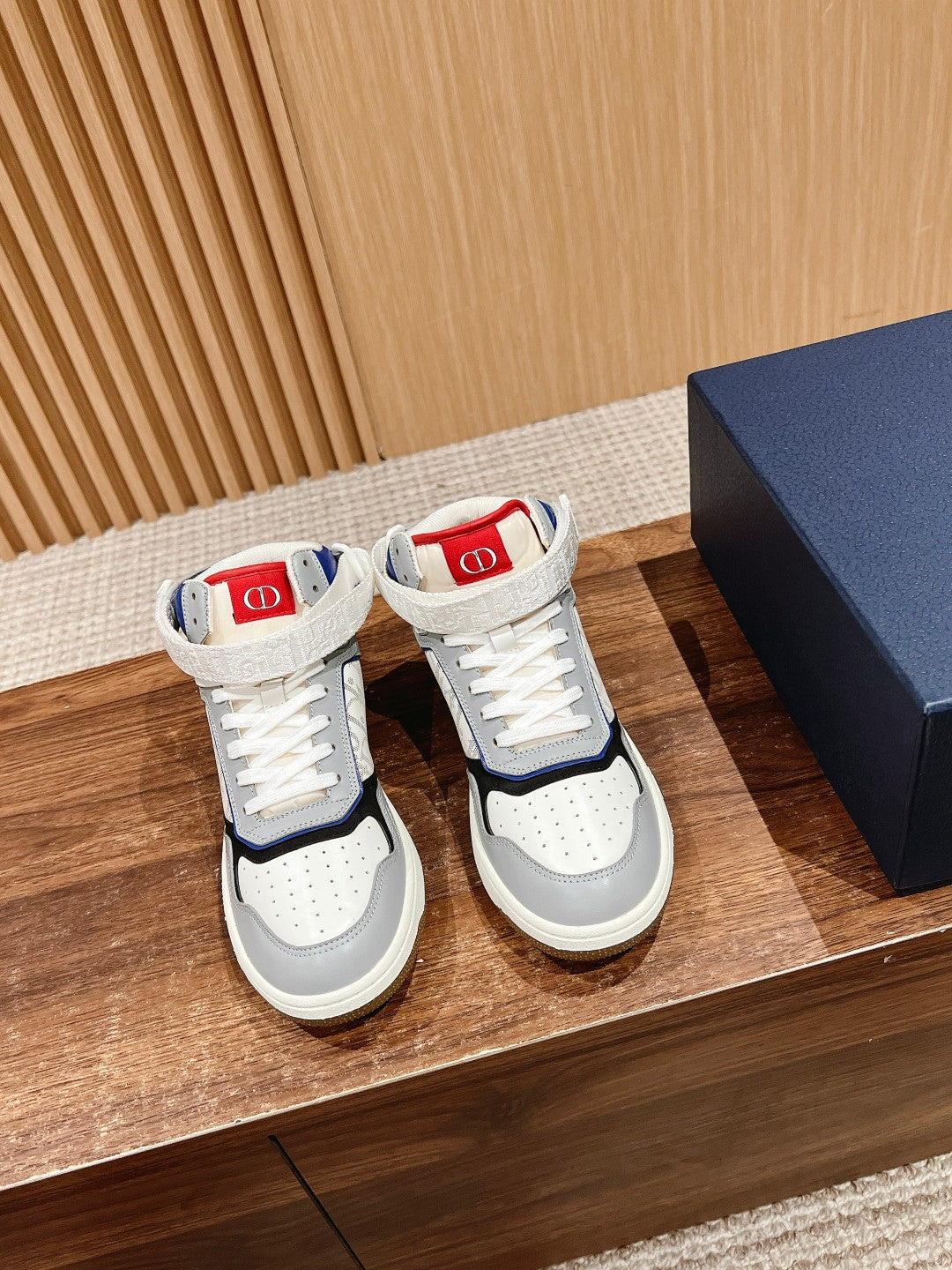 Luxury Shoes Dior Unisex