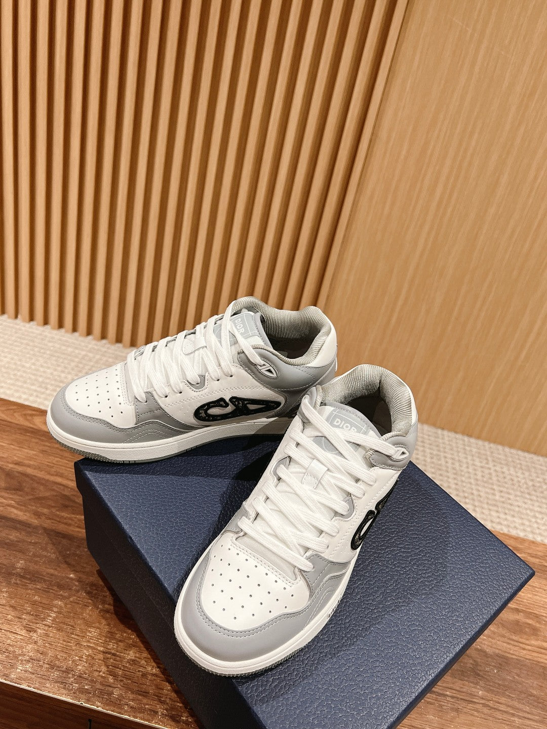 Luxury Shoes Dior Unisex