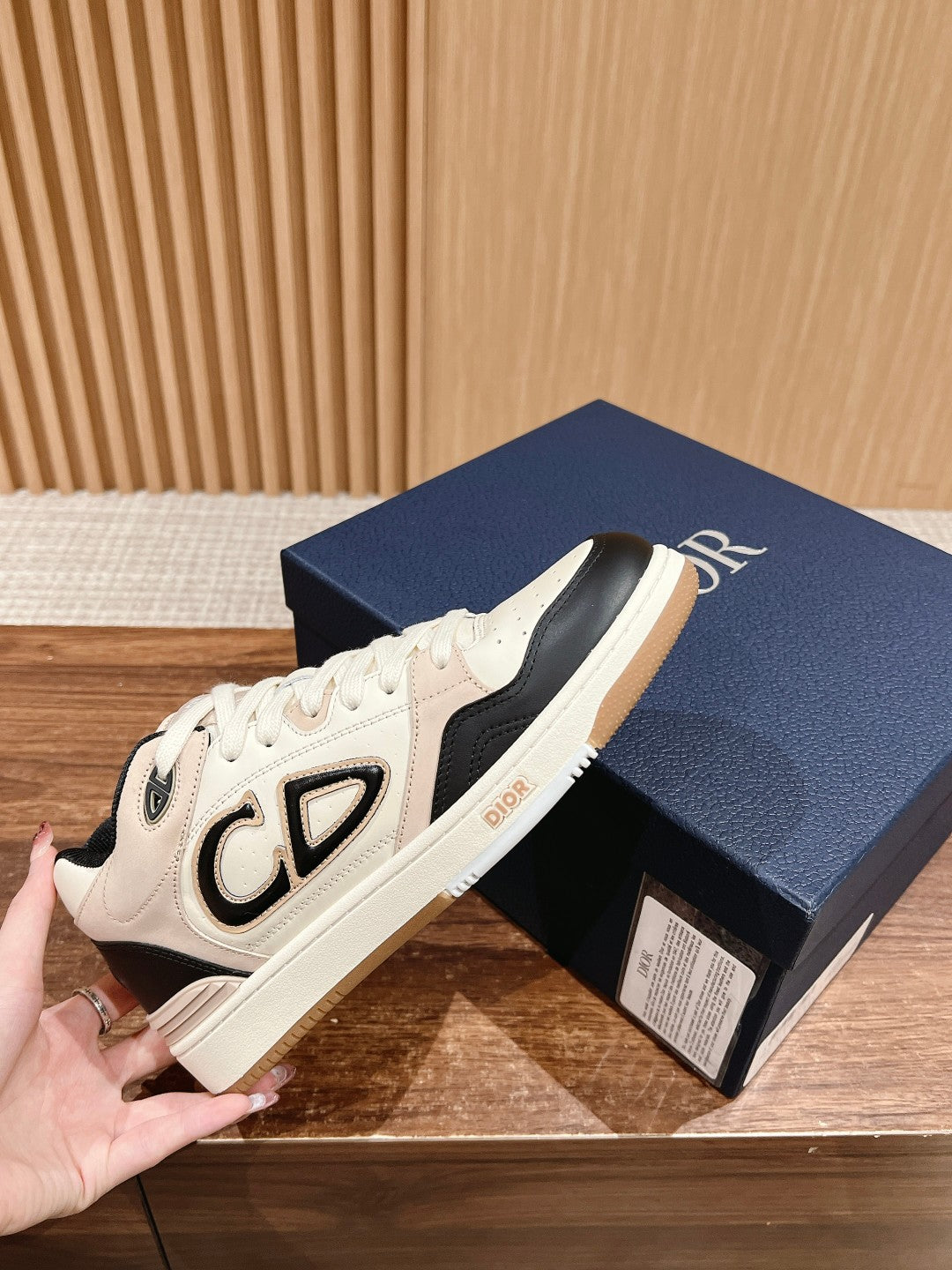 Luxury Shoes Dior Unisex