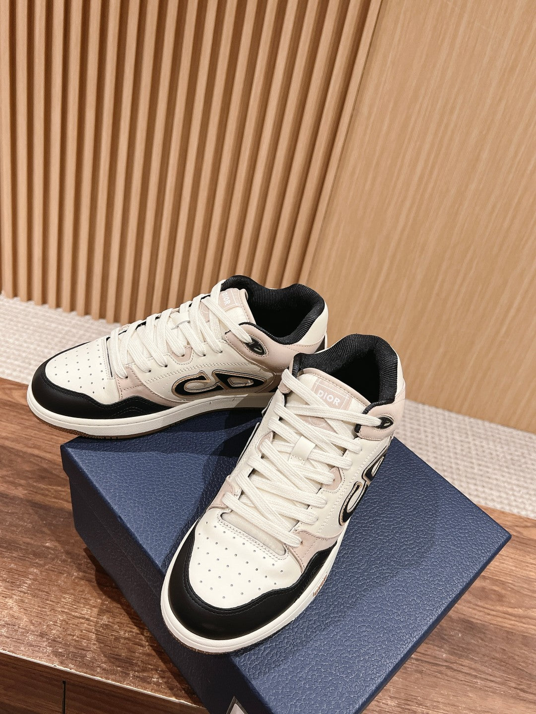 Luxury Shoes Dior Unisex