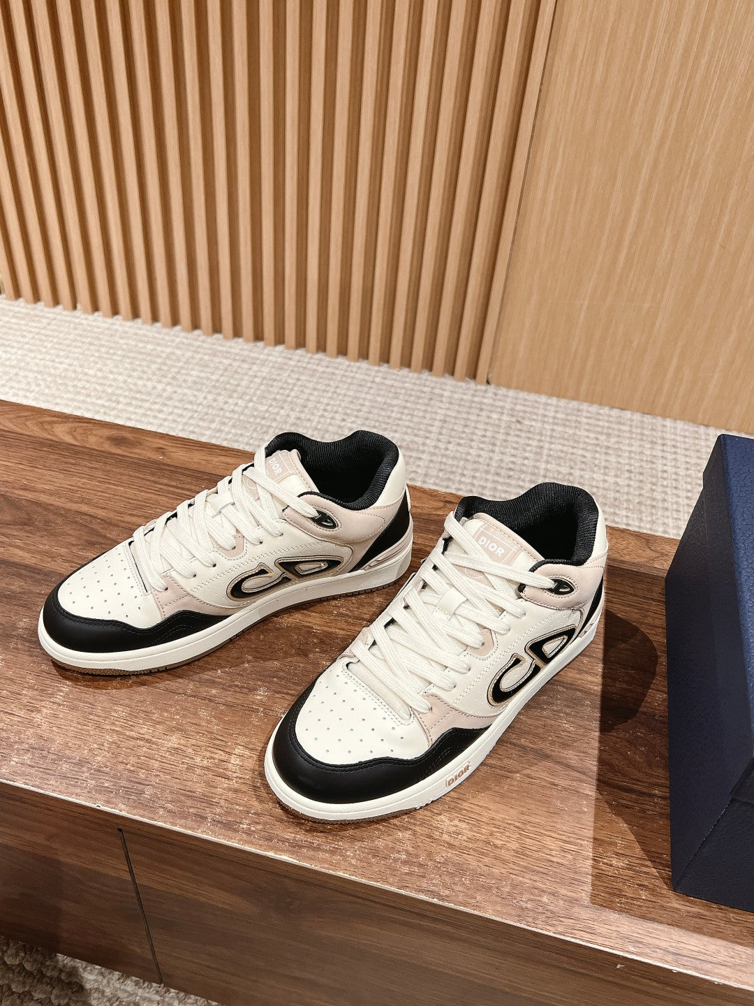 Luxury Shoes Dior Unisex
