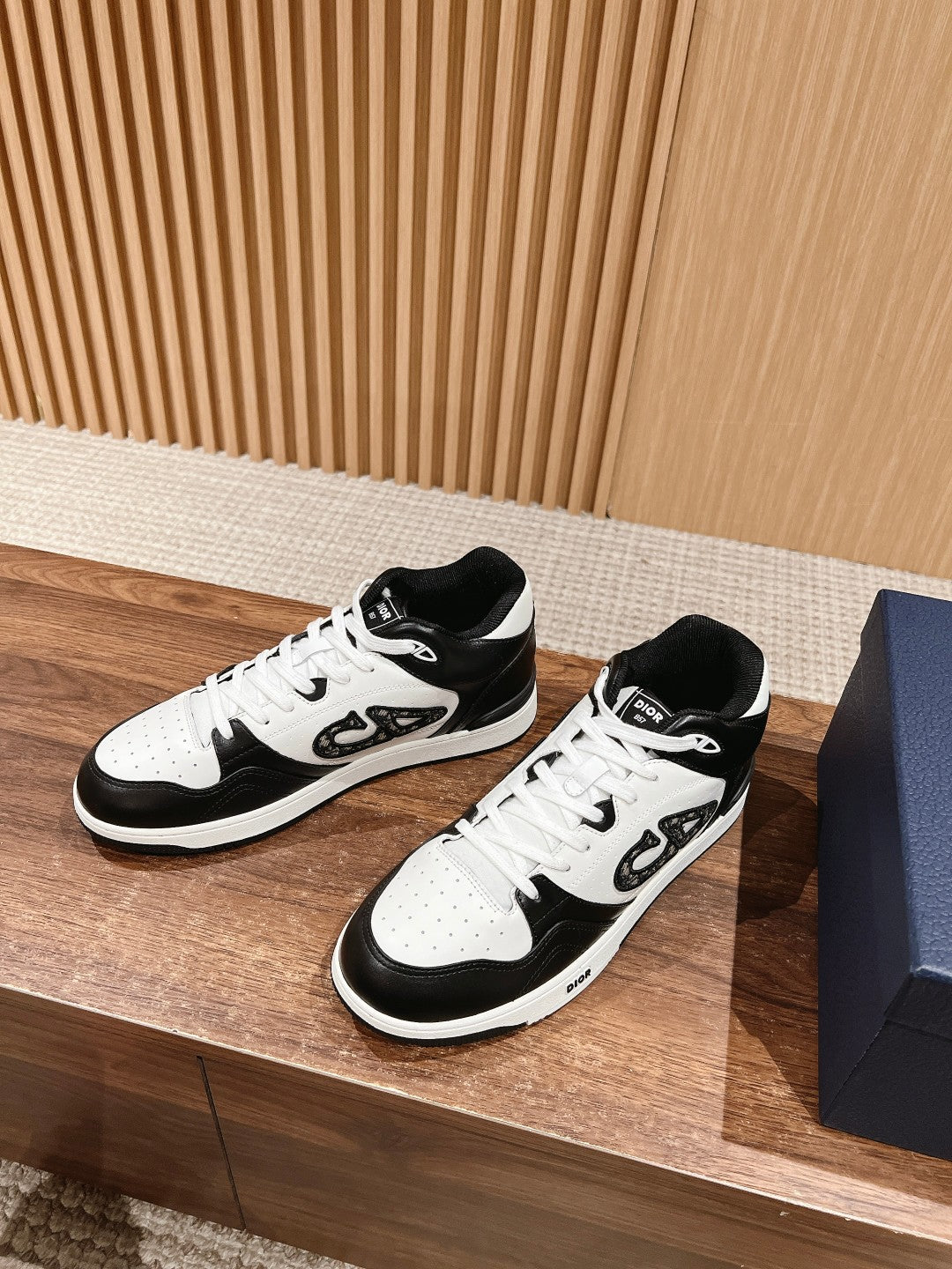 Luxury Shoes Dior Unisex
