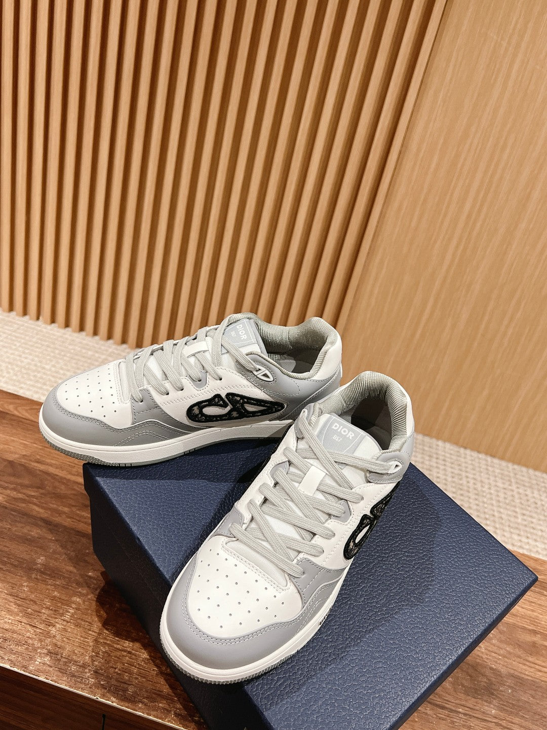 Luxury Shoes Dior Unisex