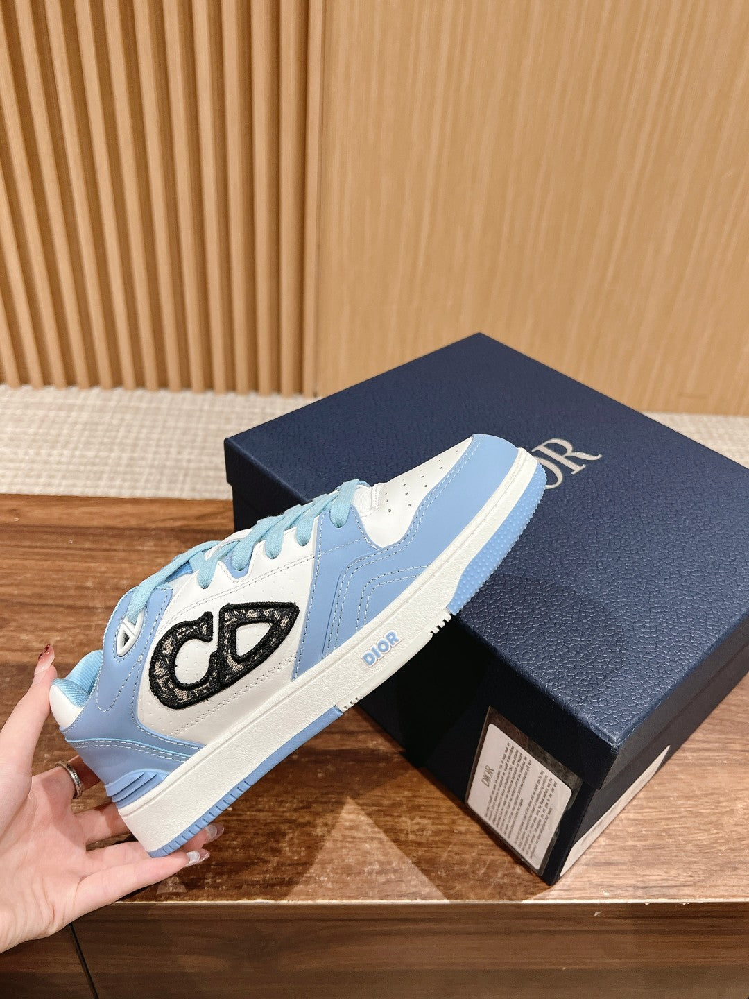 Luxury Shoes Dior Unisex
