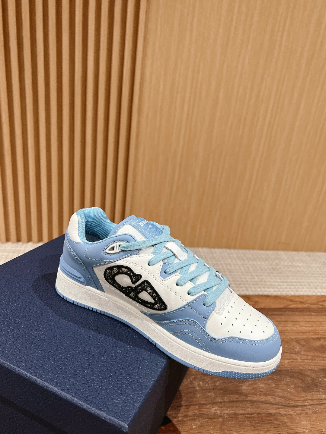 Luxury Shoes Dior Unisex