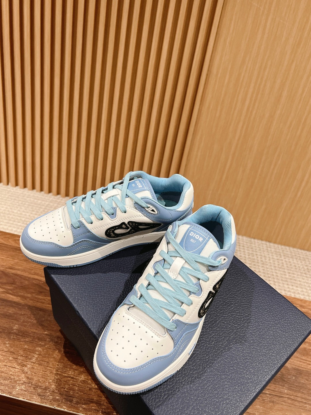 Luxury Shoes Dior Unisex