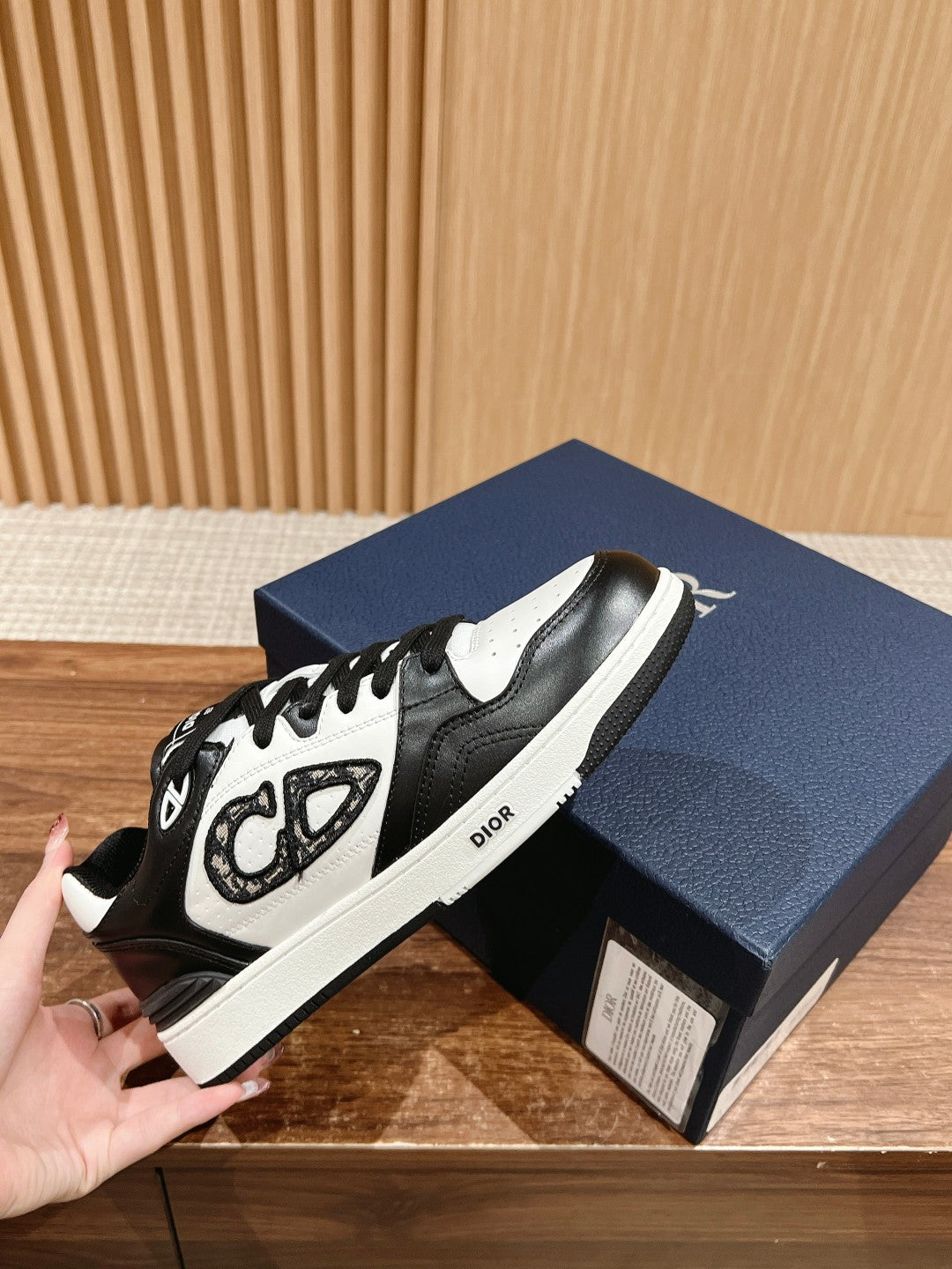 Luxury Shoes Dior Unisex