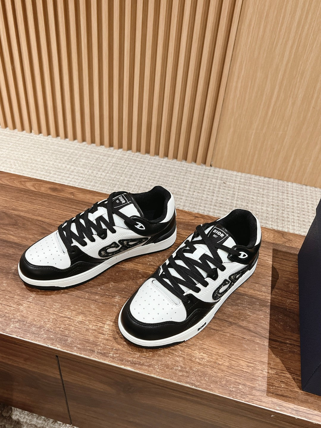 Luxury Shoes Dior Unisex