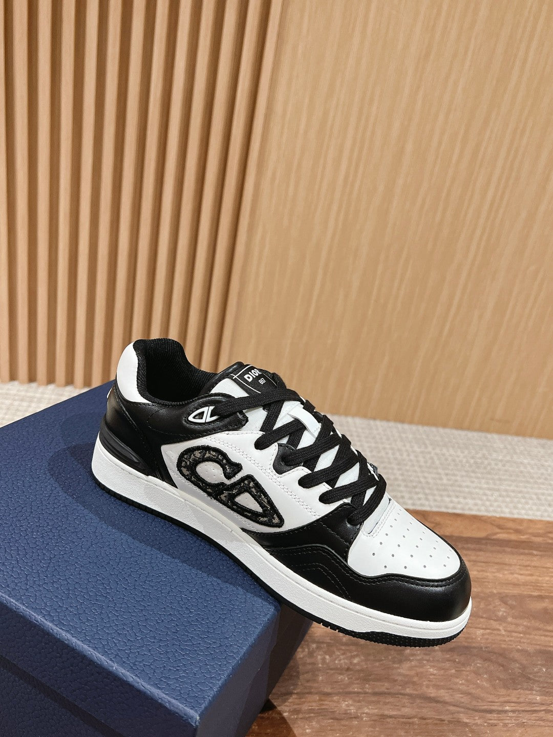 Luxury Shoes Dior Unisex