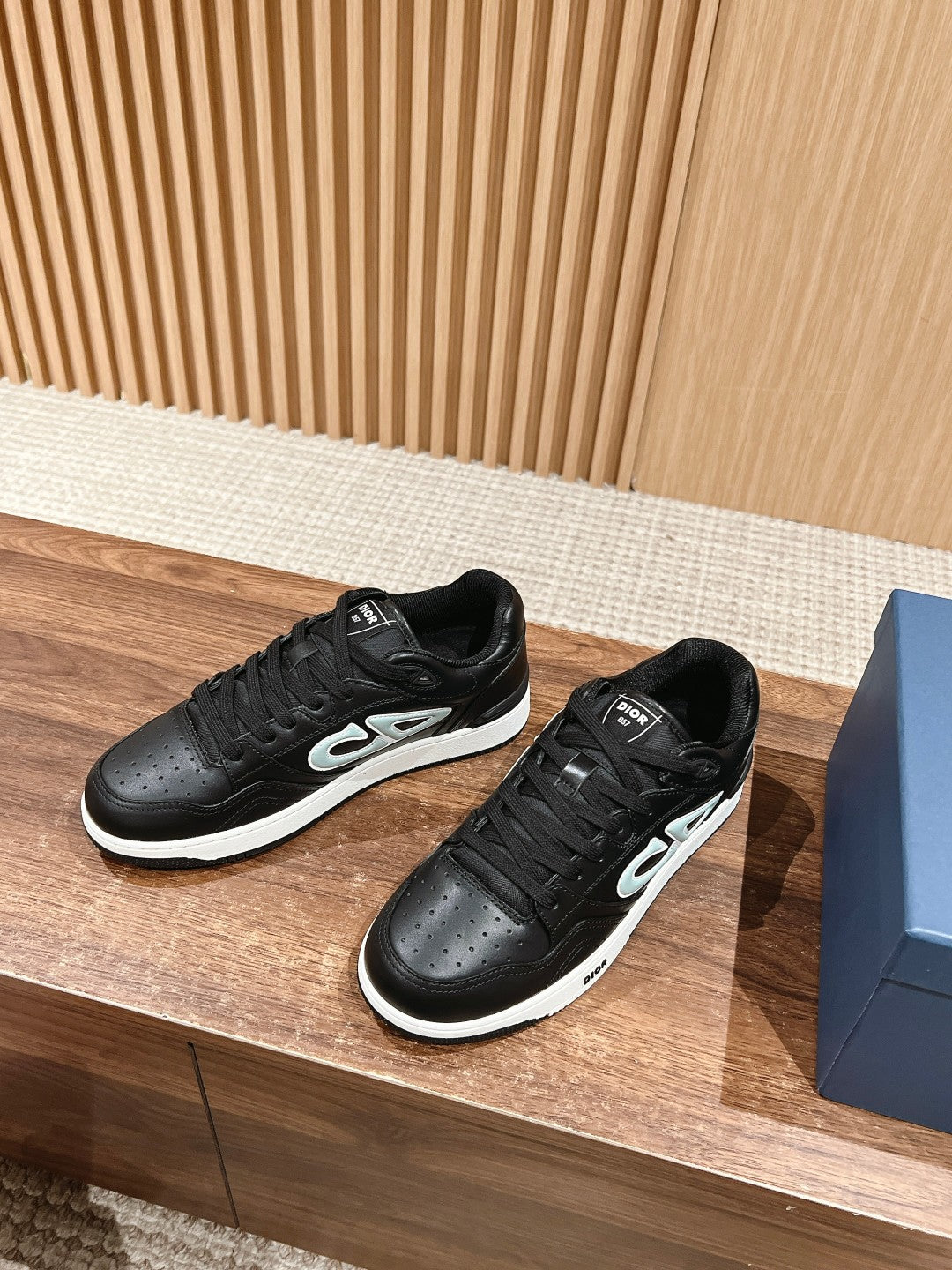 Luxury Shoes Dior Unisex