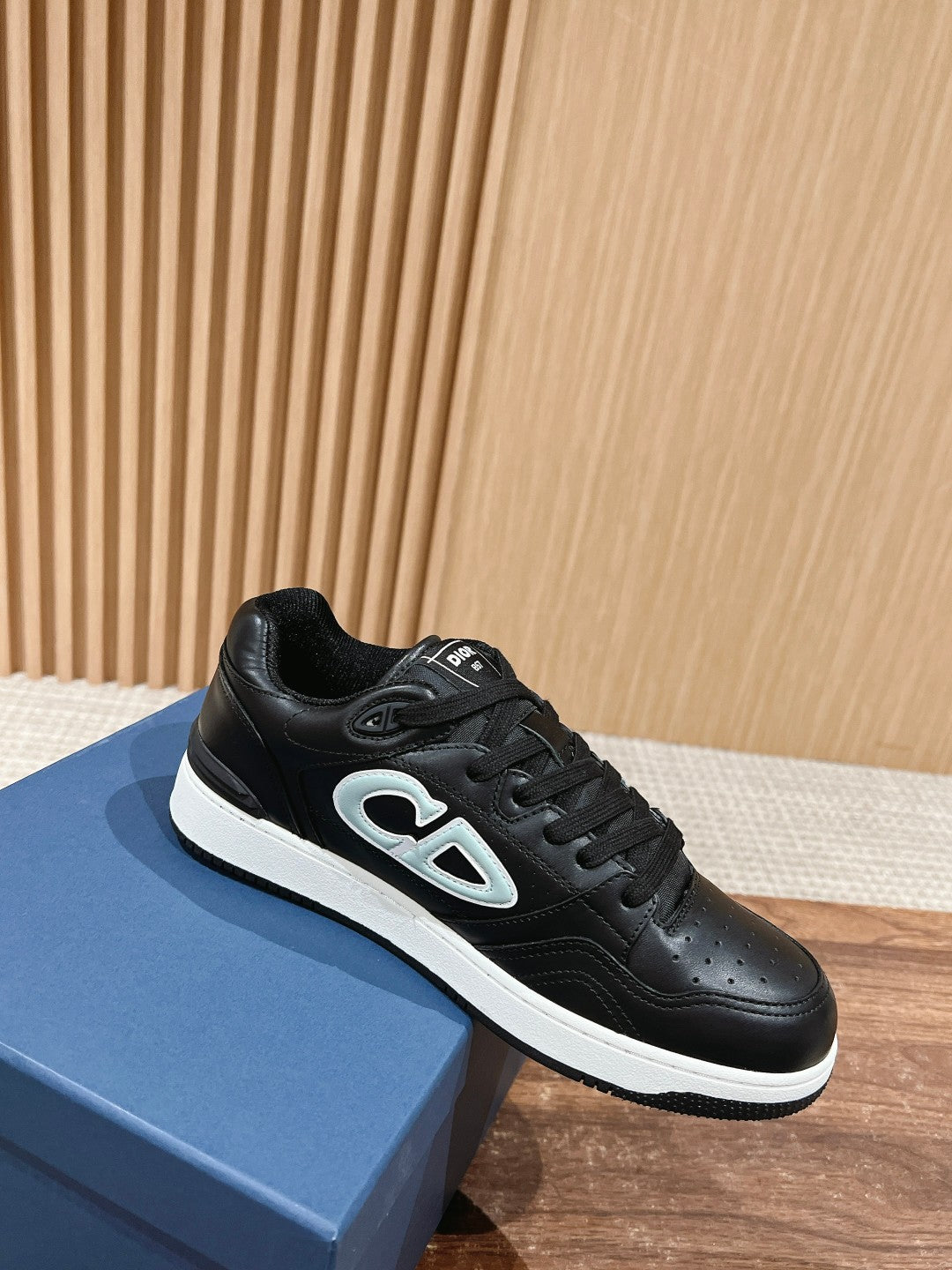 Luxury Shoes Dior Unisex