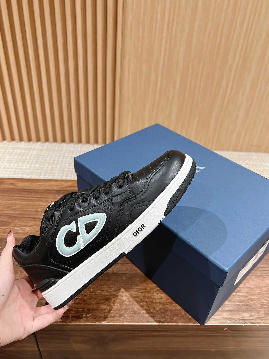 Luxury Shoes Dior Unisex