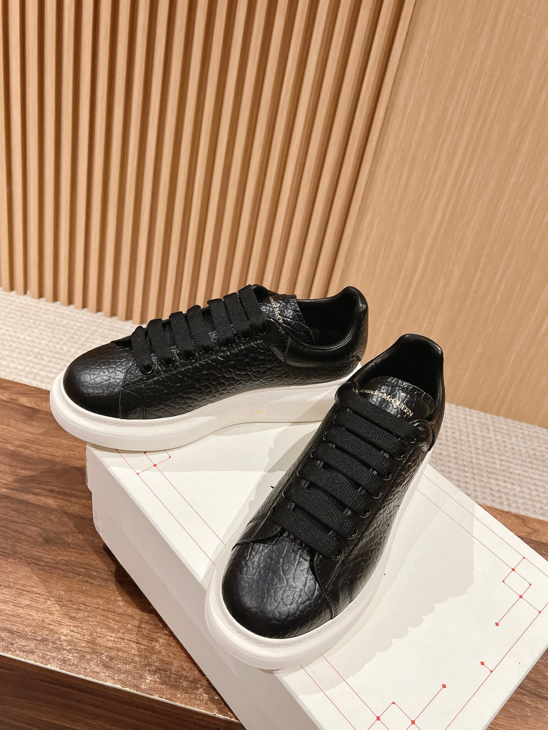 Luxury Shoes Alexander McQueen