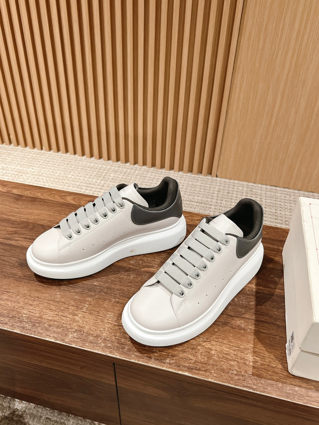 Luxury Shoes Alexander McQueen