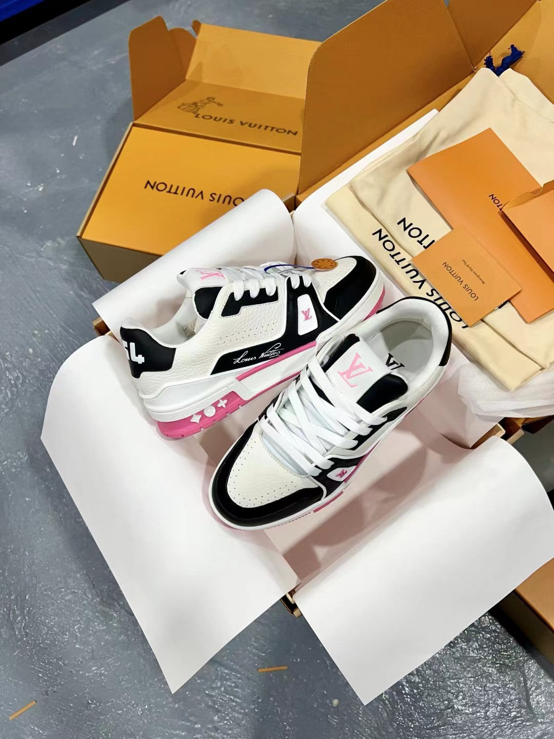 Luxury Shoes Louis Vuitton Trainer