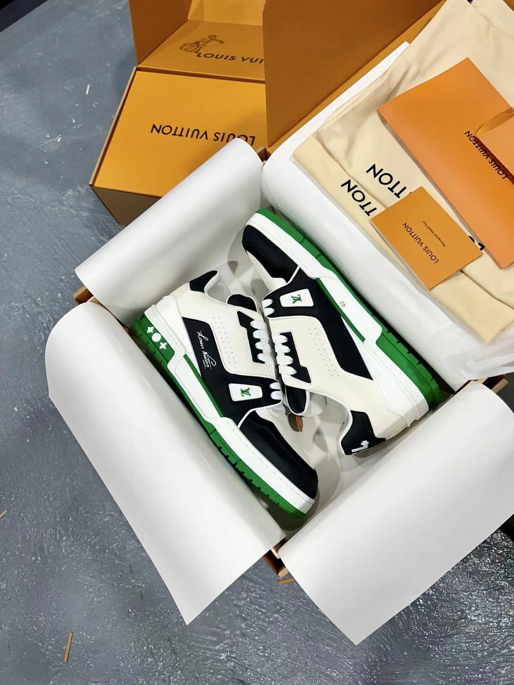 Luxury Shoes Louis Vuitton Trainer
