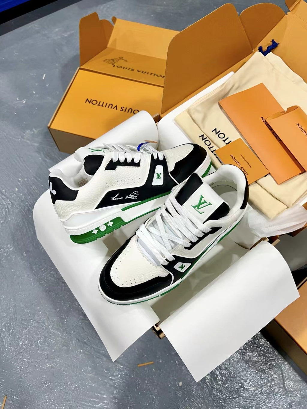 Luxury Shoes Louis Vuitton Trainer