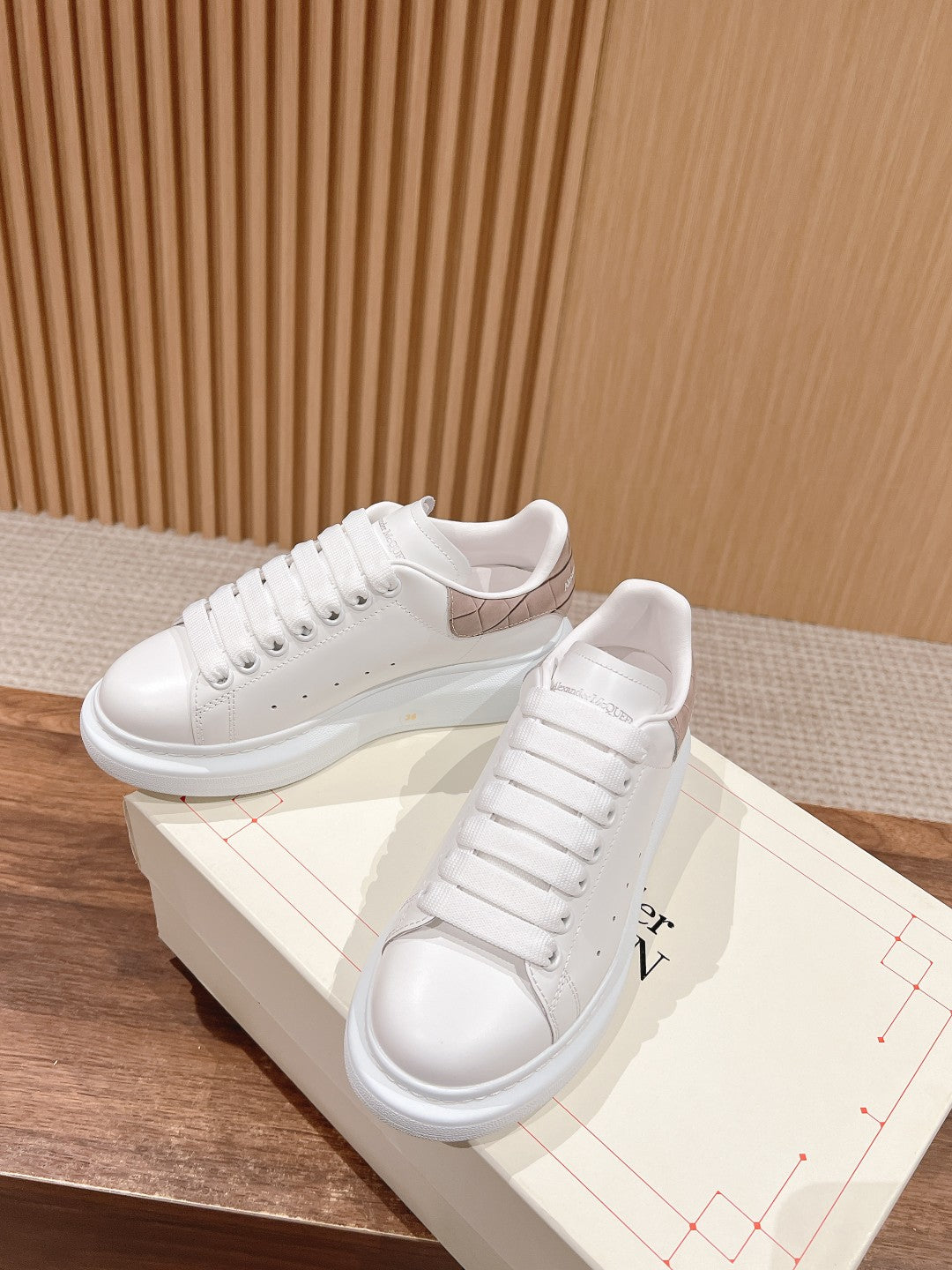 Luxury Shoes Alexander McQueen