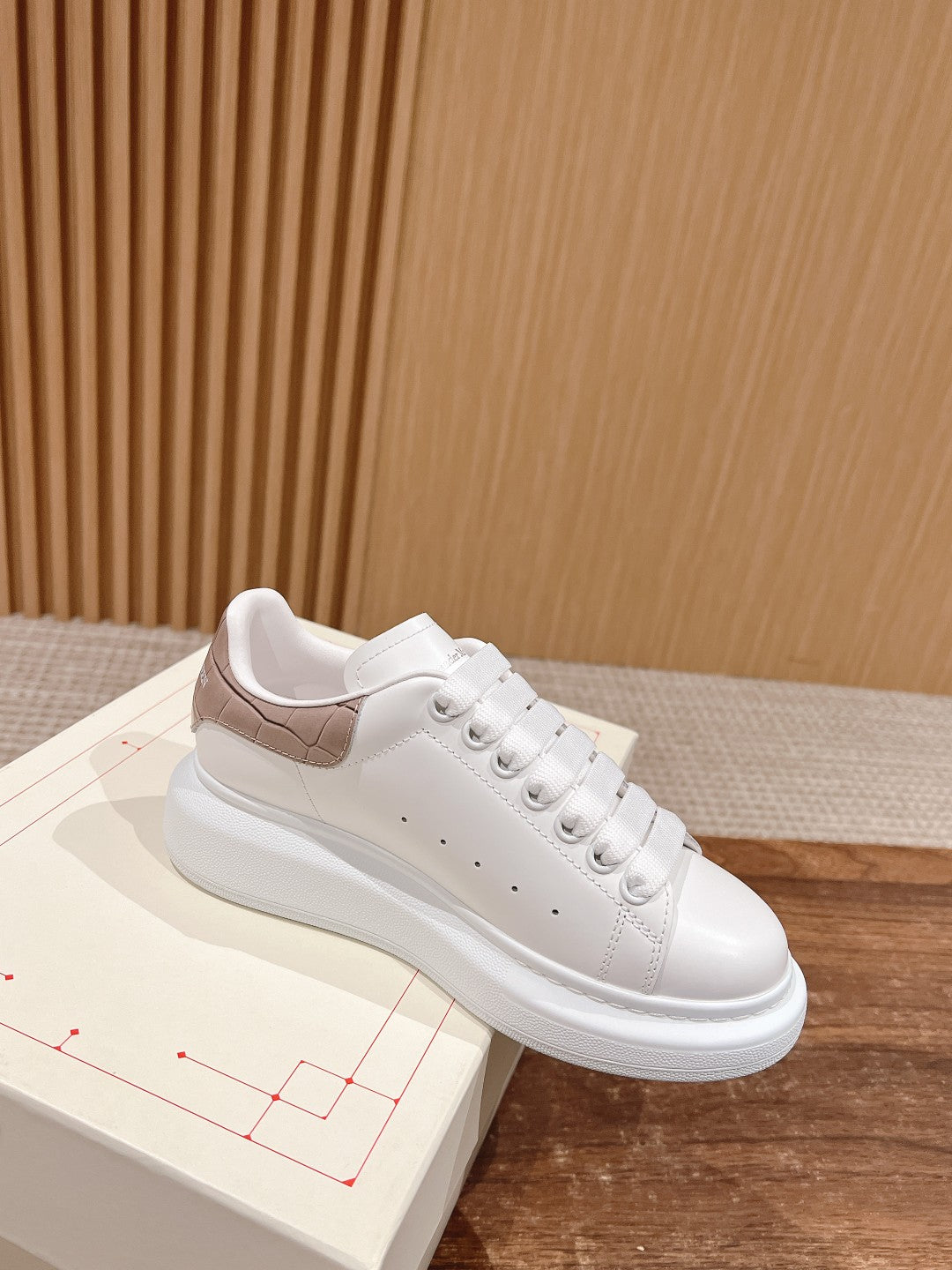 Luxury Shoes Alexander McQueen