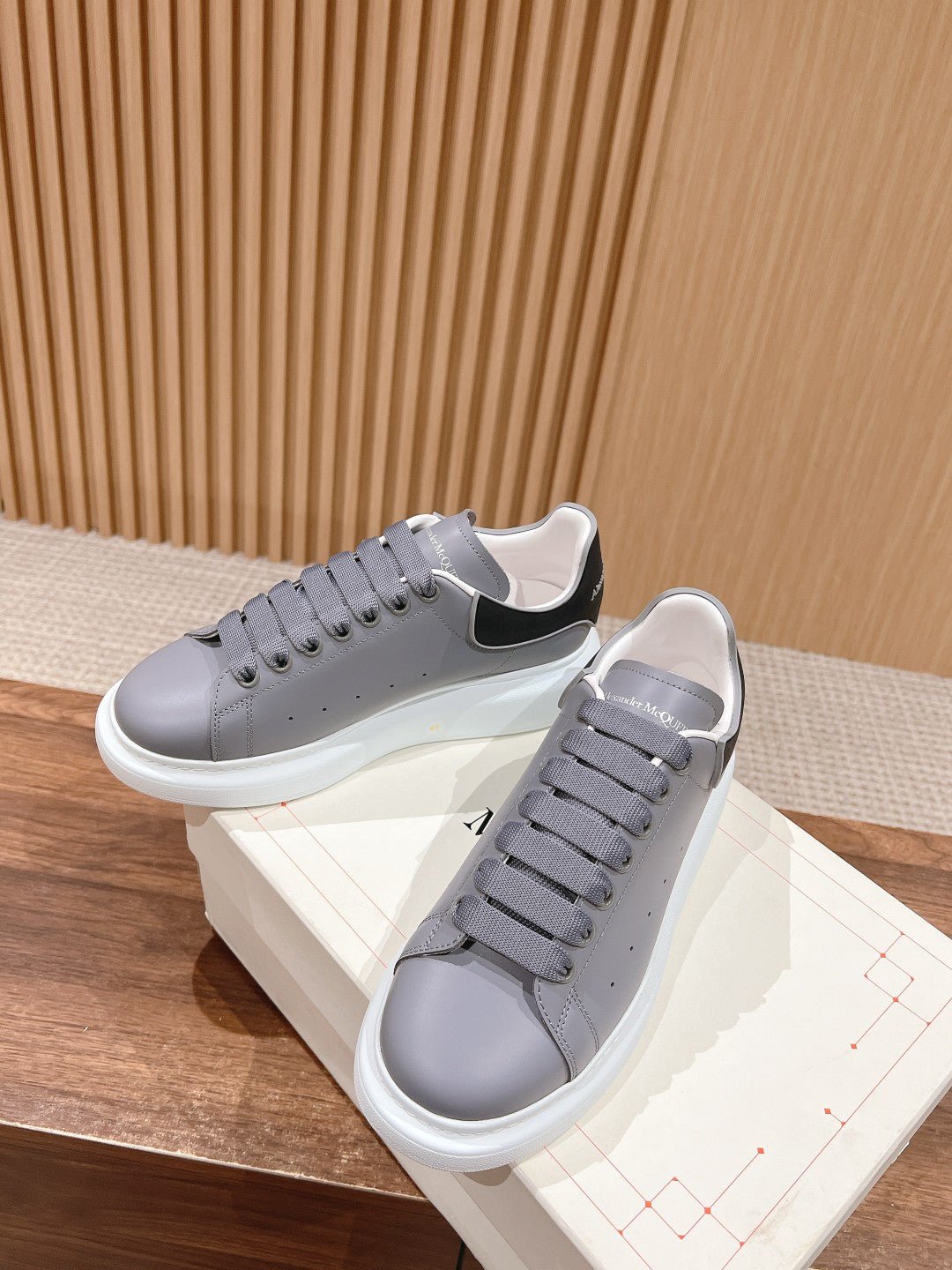 Luxury Shoes Alexander McQueen