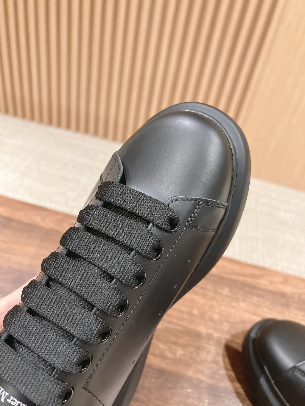 Luxury Shoes Alexander McQueen