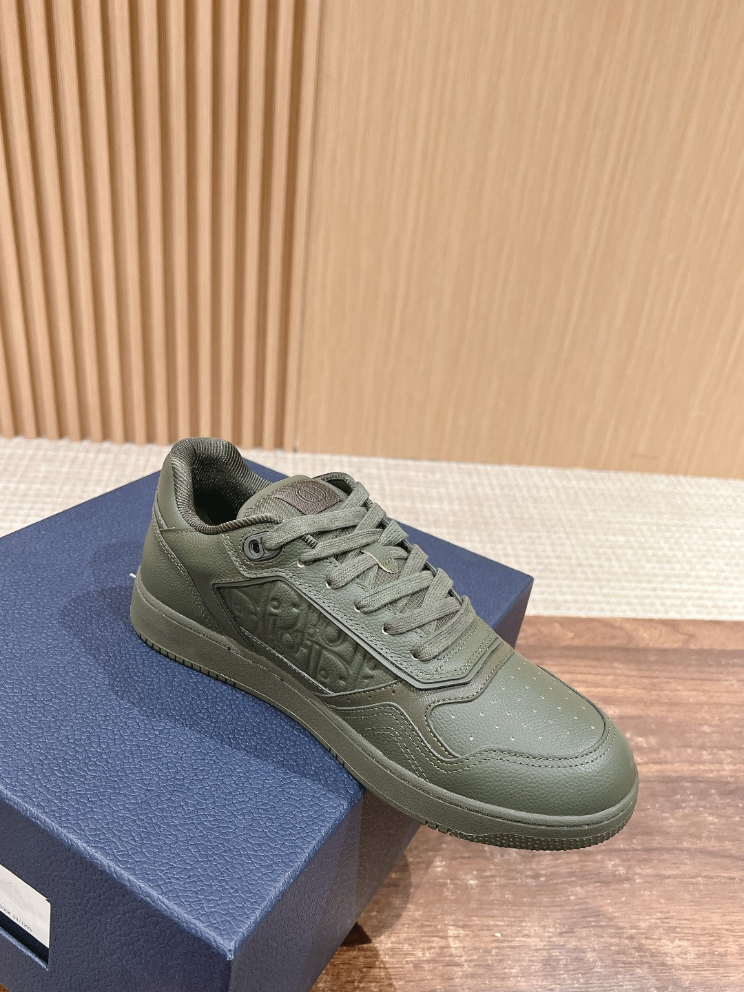 Luxury Shoes Dior Unisex