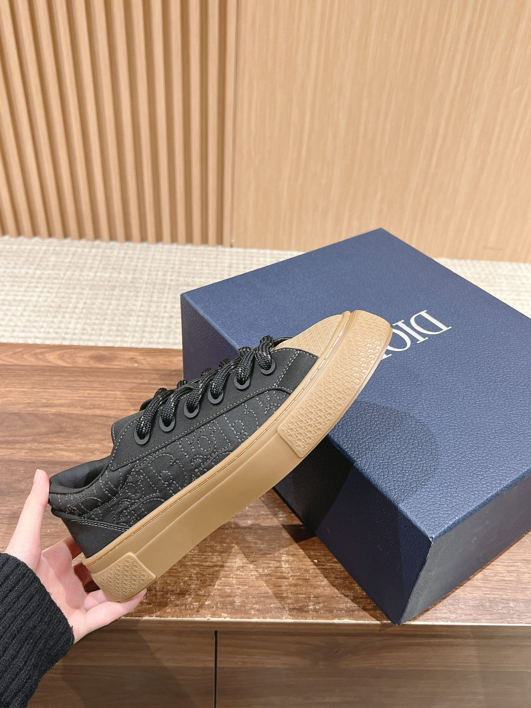 Luxury Shoes Dior Unisex