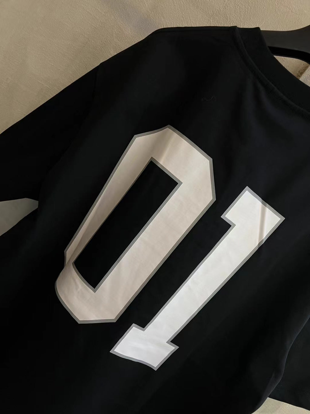 Balenciaga T-shirt back graphic, dark navy with large '01' print