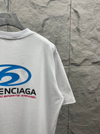 White short-sleeve T-shirt sleeve and chest Balenciaga logo with neck tag
