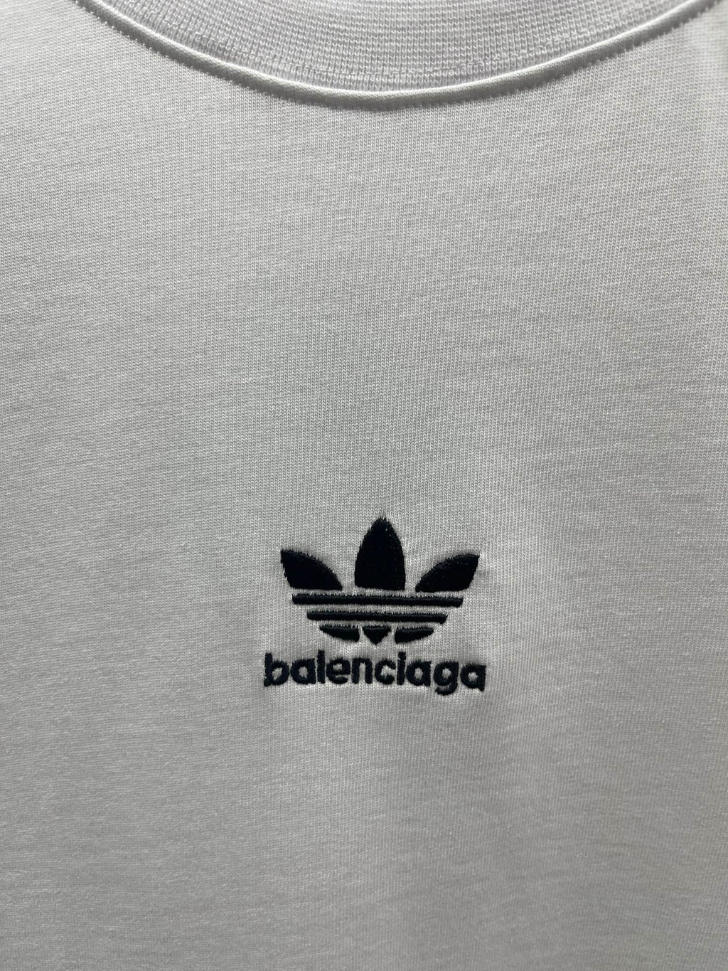 Balenciaga chest logo on white short-sleeve T-shirt