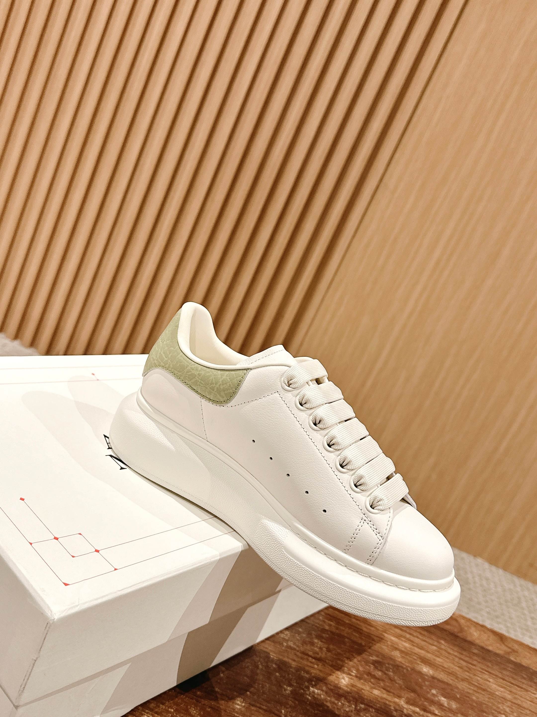 Luxury Shoes Alexander McQueen