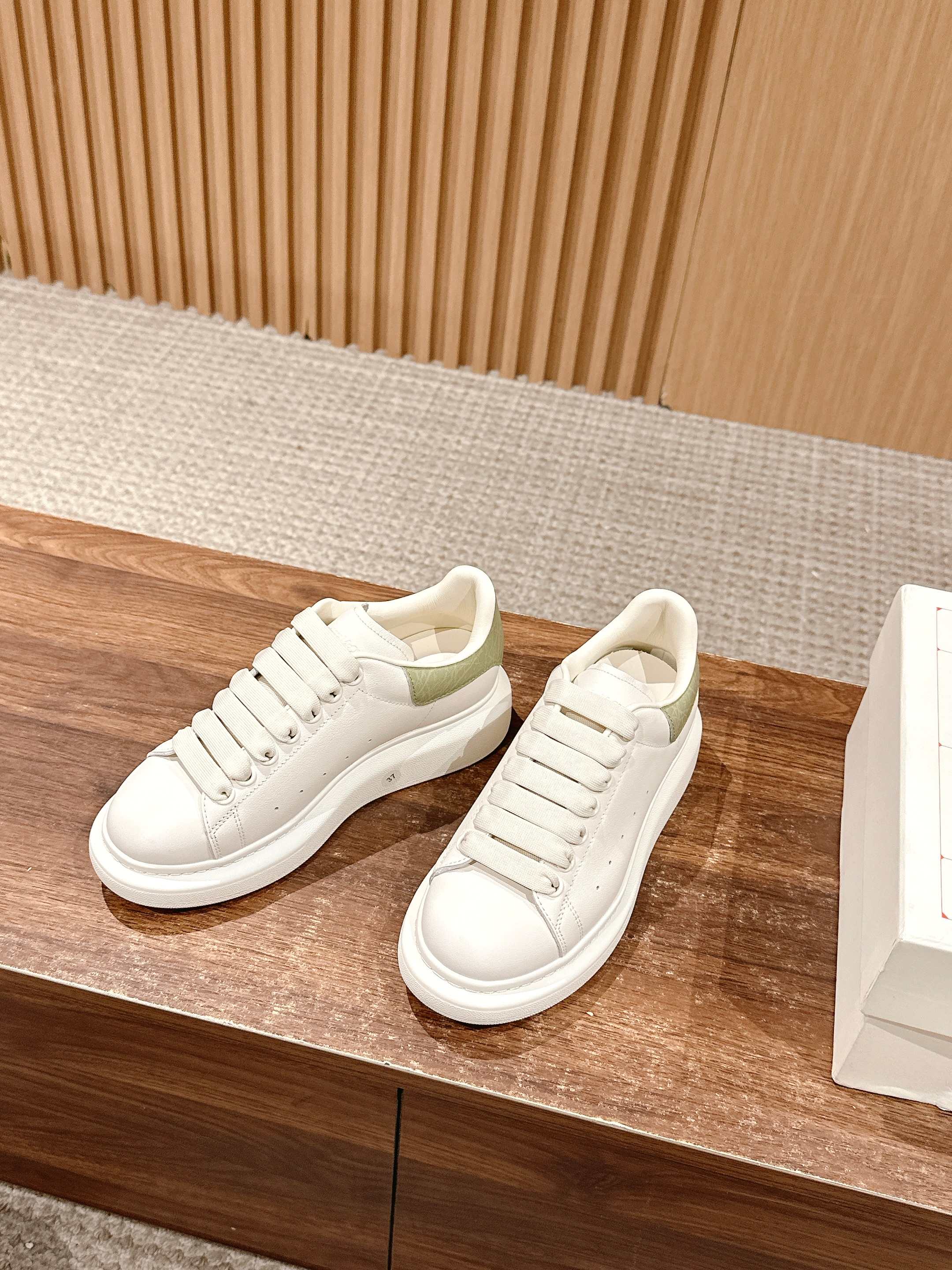 Luxury Shoes Alexander McQueen